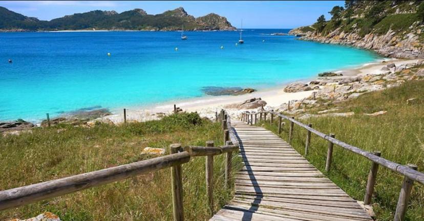 Atico En Moana- Playa A Xunqueira, A 15 Min De Vigo Apartment Exterior photo